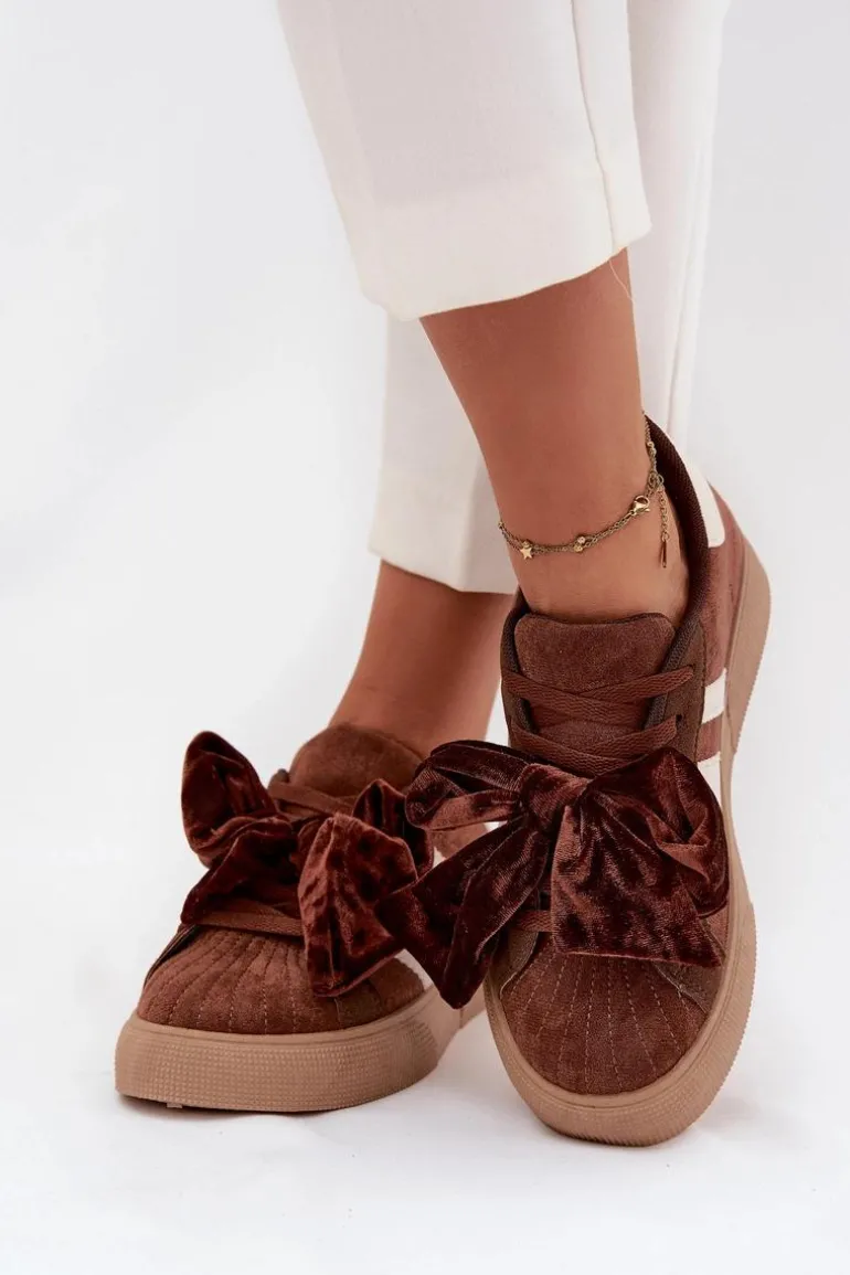 Sneakersy Damskie Z Welurową Kokardą Brązowe Ashlyn