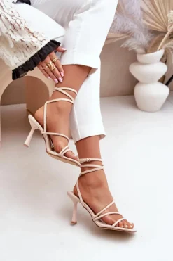 Stylowe Sandały Na Szpilce Z Paskami Beżowe Saredi
