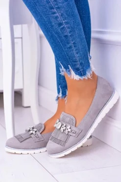 Szare Zamszowe Mokasyny z Kryształami Vivaro