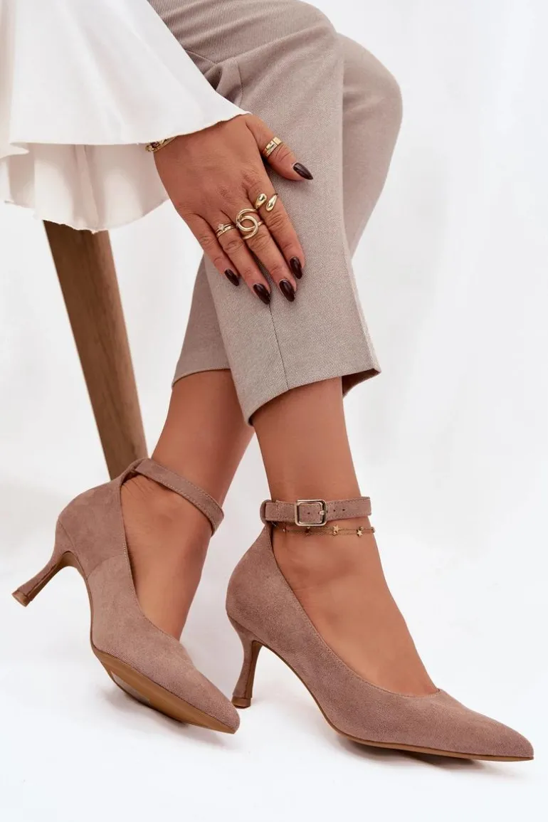 Szpilki Czółenka Z Eko Zamszu Ciemnobeżowe Devoria