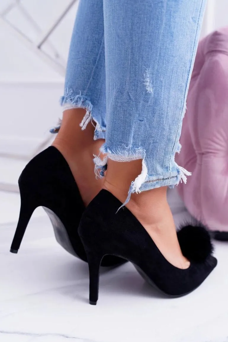 Szpilki damskie Czarne Zamszowe Lu Boo Pompon