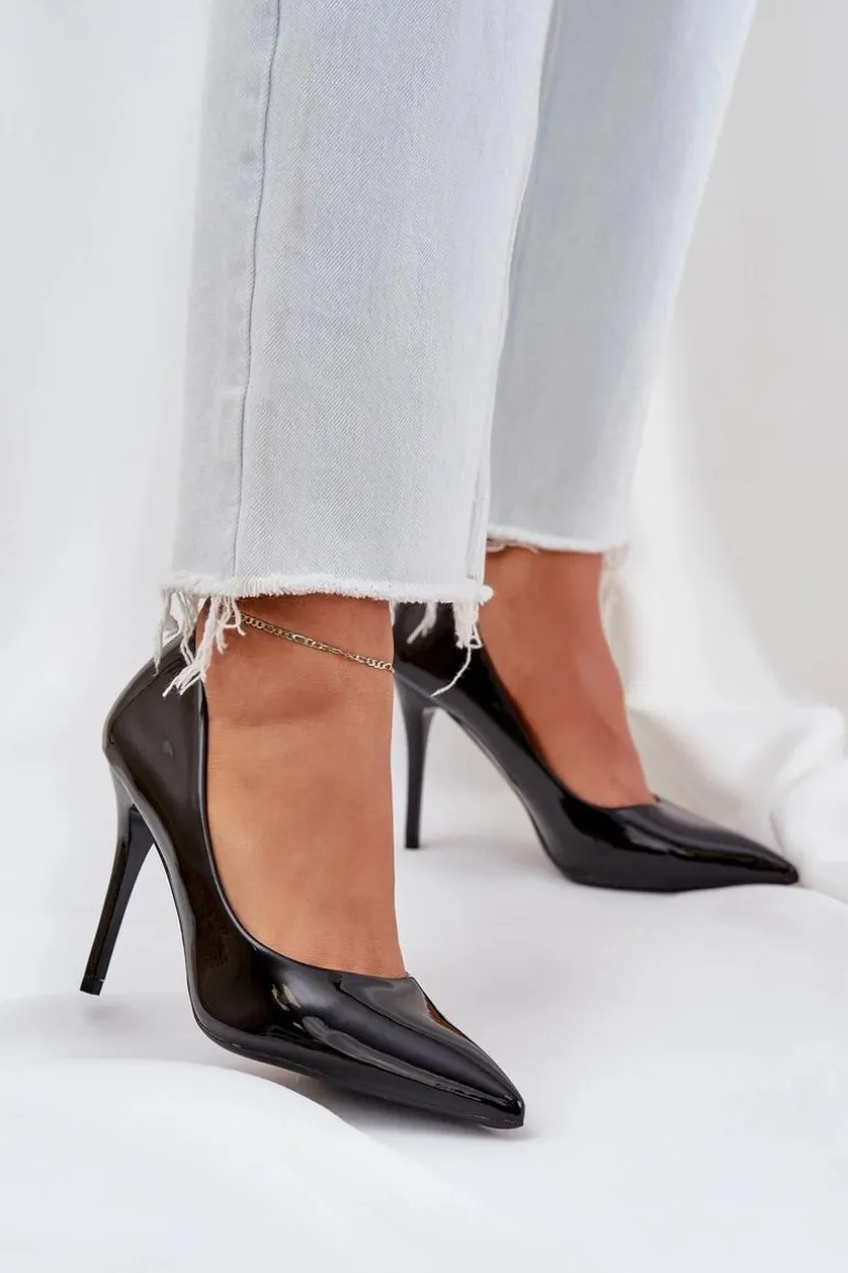 Szpilki Lakierowane Ze Szpiczastymi Noskami Czarne Omenra