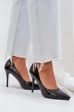 Szpilki Lakierowane Ze Szpiczastymi Noskami Czarne Omenra