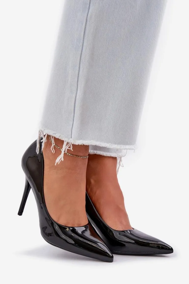 Szpilki Lakierowane Ze Szpiczastymi Noskami Czarne Omenra