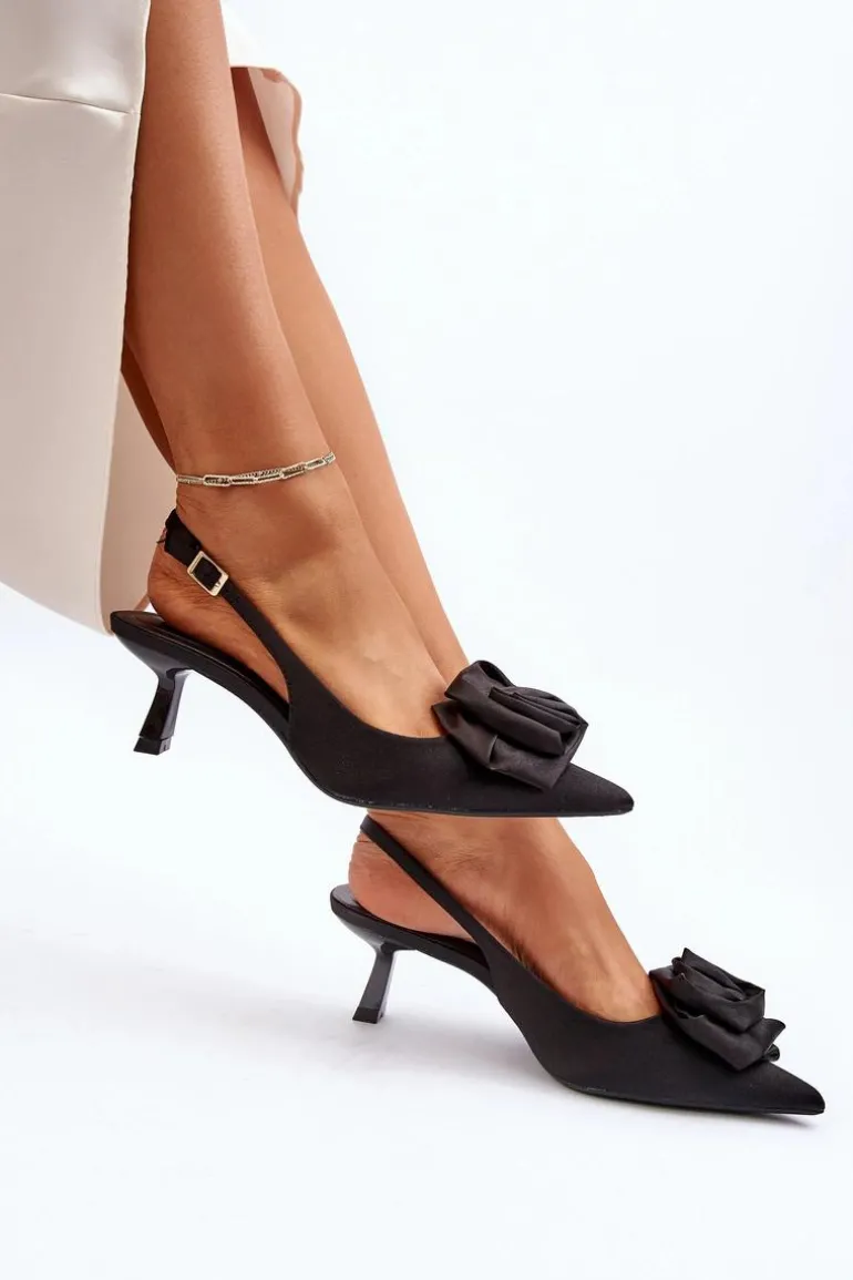 Szpilki Z Ozdobą Czarne Ozena