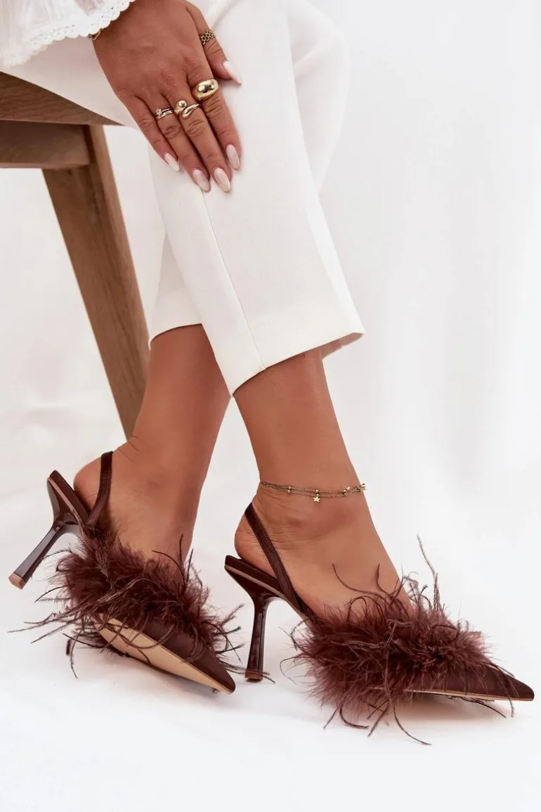 Szpilki Z Piórami I Odkrytą Piętą Czekoladowe Belice