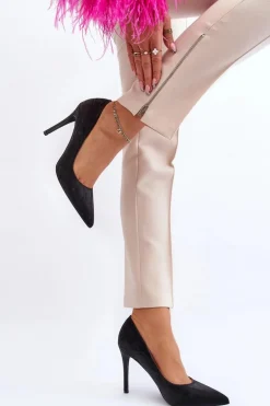 Szpilki Zdobione Brokatem Czarne Klonisa