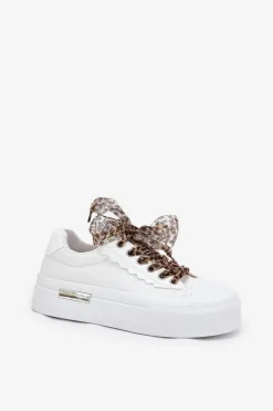 Trampki Damskie Na Masywnej Platformie Z Ozdobnym Sznurowaniem Białe Zidora