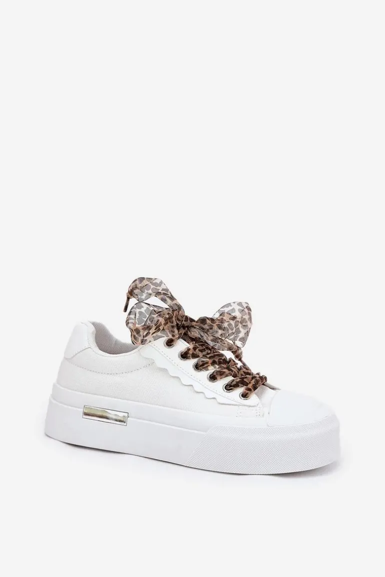 Trampki Damskie Na Masywnej Platformie Z Ozdobnym Sznurowaniem Białe Zidora