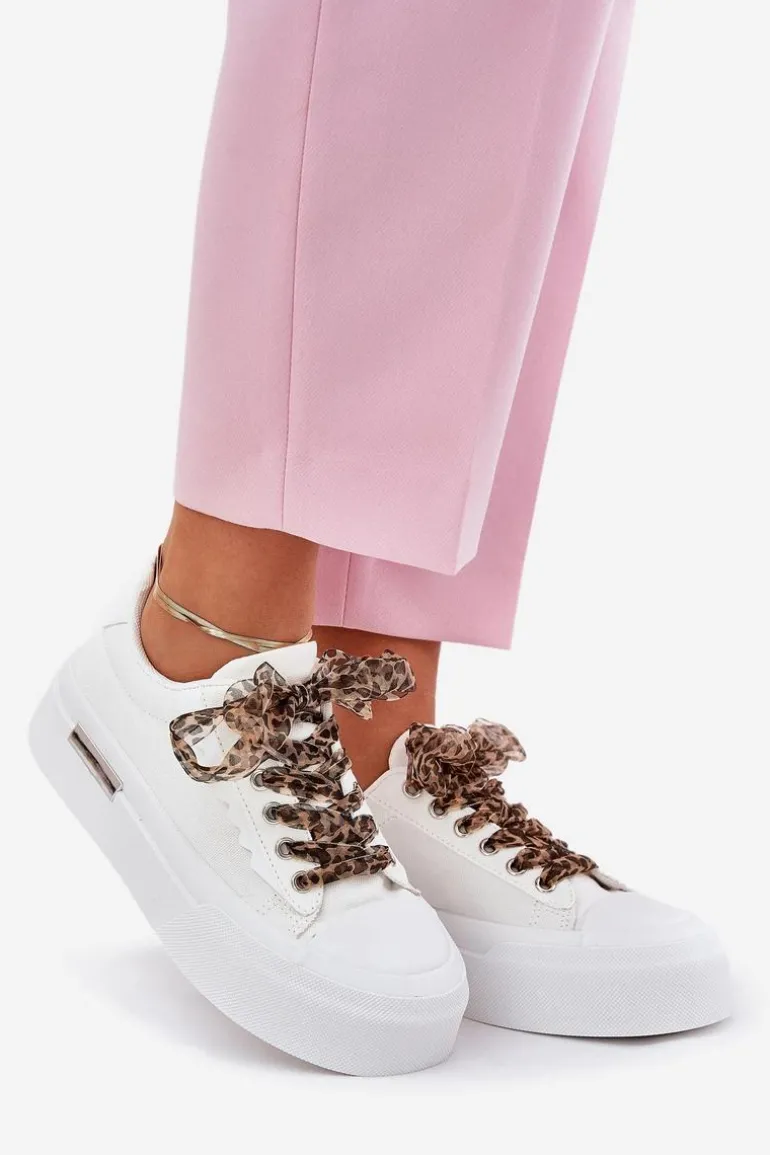 Trampki Damskie Na Masywnej Platformie Z Ozdobnym Sznurowaniem Białe Zidora