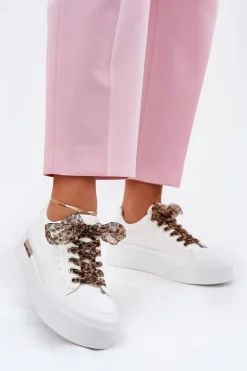 Trampki Damskie Na Masywnej Platformie Z Ozdobnym Sznurowaniem Białe Zidora