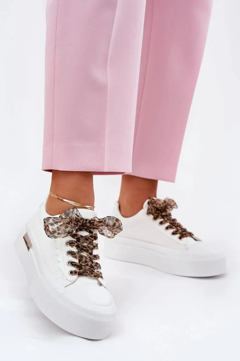 Trampki Damskie Na Masywnej Platformie Z Ozdobnym Sznurowaniem Białe Zidora