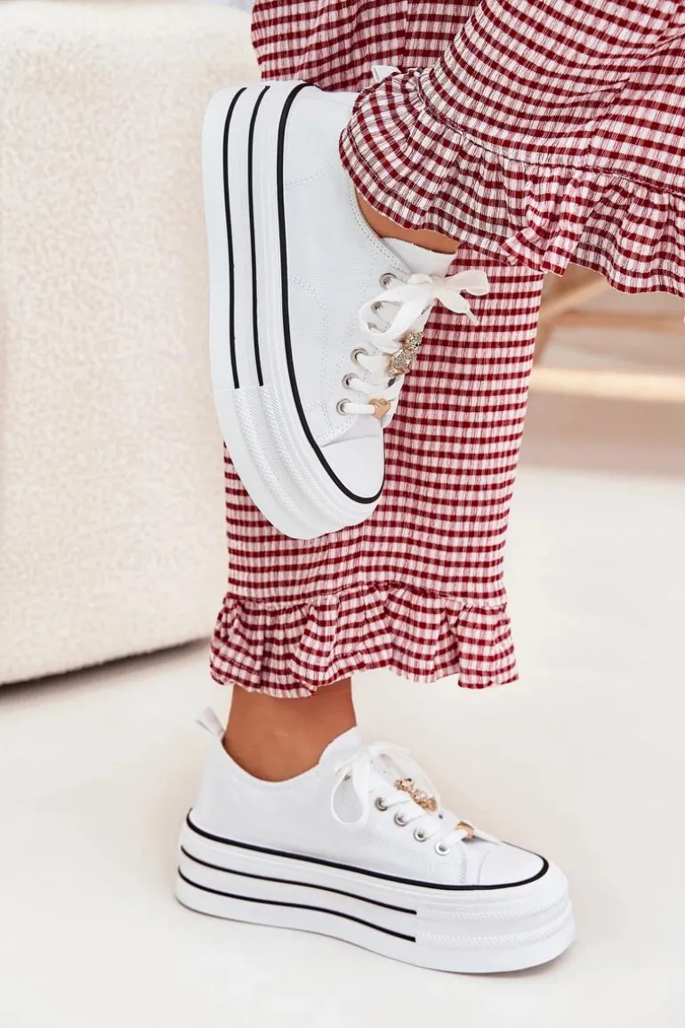 Trampki Damskie Na Platformie Ze Złotymi Przypinkami Białe Fiorina