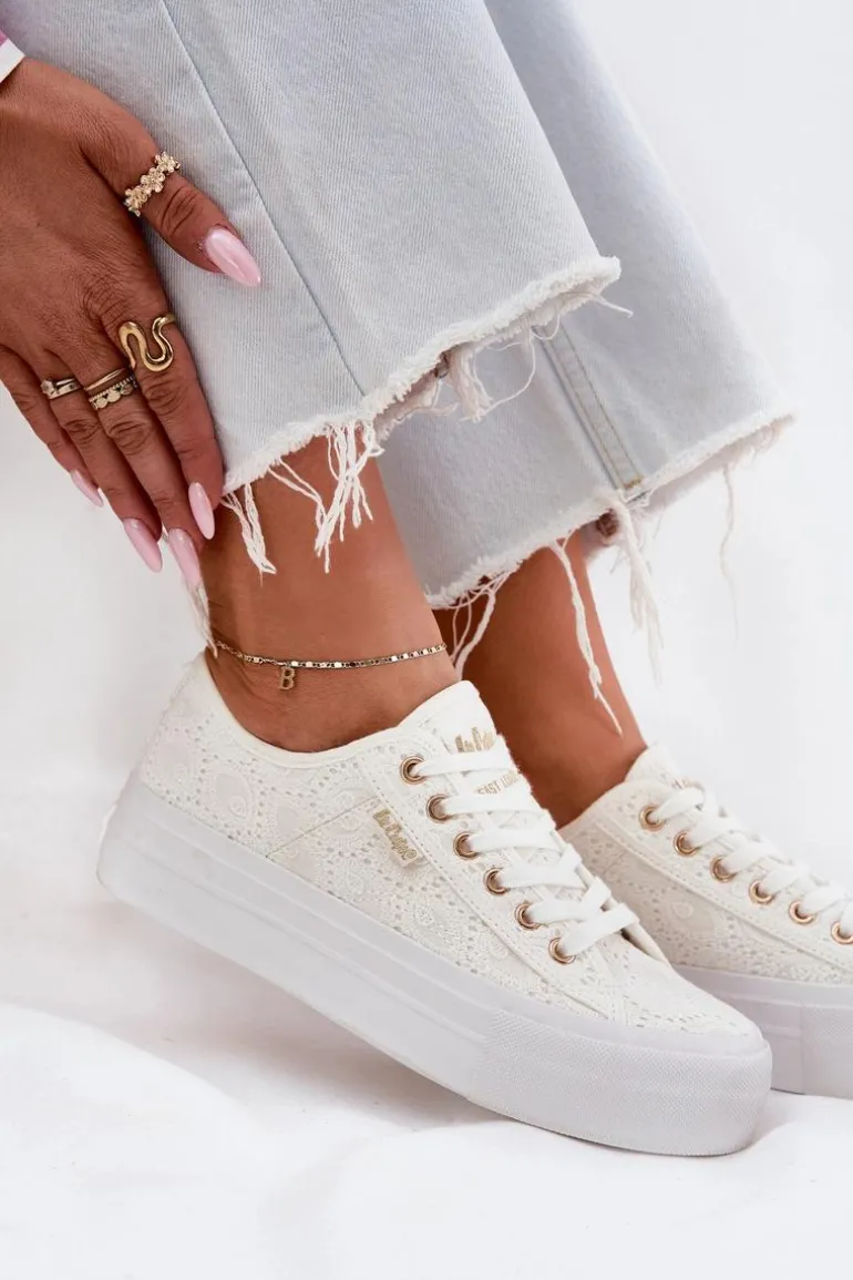 Trampki Damskie Z Koronką Lee Cooper LCW-25-31-3438L Białe