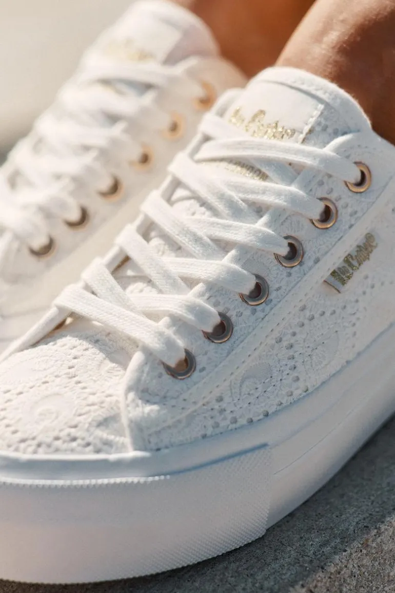 Trampki Damskie Z Koronką Lee Cooper LCW-25-31-3438L Białe