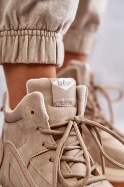 Trapery na platformie Lee Cooper LCJ-22-44-1352L Beżowe