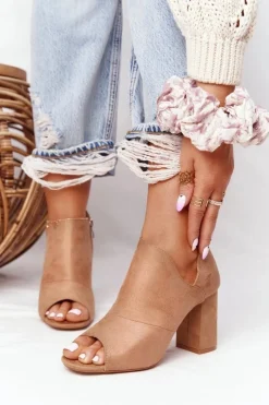 Wiosenne Zamszowe Botki Na Słupku Vinceza 21-17095 Beżowe