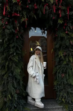 Wiązane Śniegowce Damskie Na Grubej Podeszwie Beżowe Loso