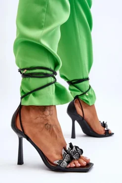 Wiązane Sandałki Na Szpilce Z Motylami Czarne Delmar