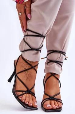 Wiązane Sandałki Na Szpilce Czarne Savage