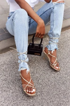 Wiązane Sandały Na Szpilce Z Kwadratowym Noskiem Złote Runway