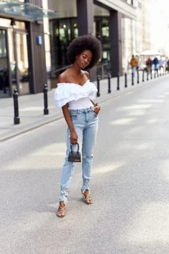 Wiązane Sandały Na Szpilce Z Kwadratowym Noskiem Złote Runway