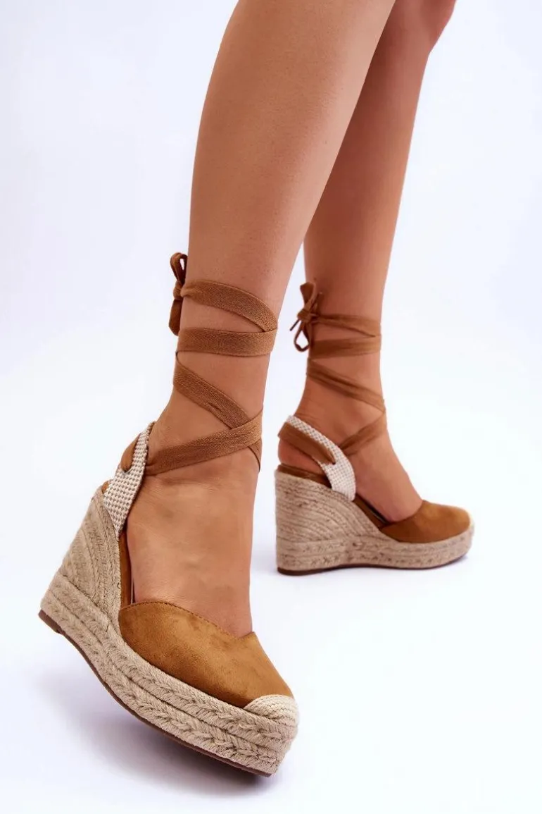 Wiązane Sandały Na Wysokim Koturnie Camel Lendy