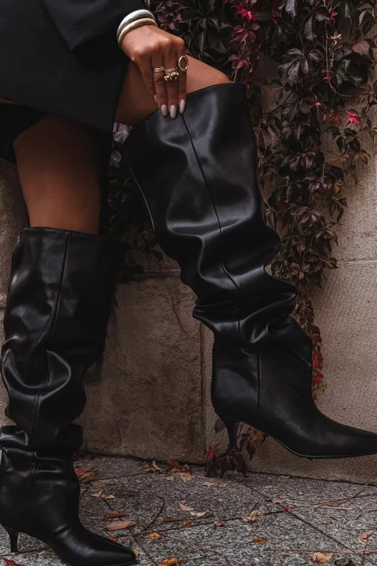 Wsuwane Kozaki Damskie Na Szpilce Czarne Ysolienne