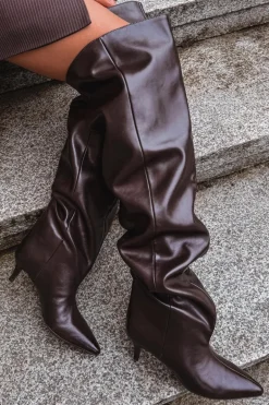 Wsuwane Kozaki Damskie Na Szpilce Czekoladowe Ysolienne