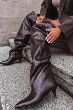 Wsuwane Kozaki Damskie Na Szpilce Czekoladowe Ysolienne