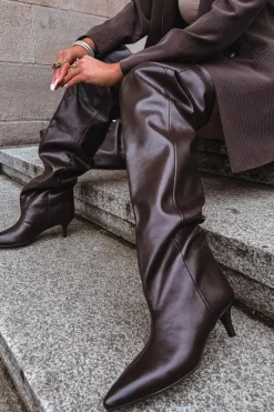 Wsuwane Kozaki Damskie Na Szpilce Czekoladowe Ysolienne