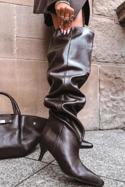 Wsuwane Kozaki Damskie Na Szpilce Czekoladowe Ysolienne