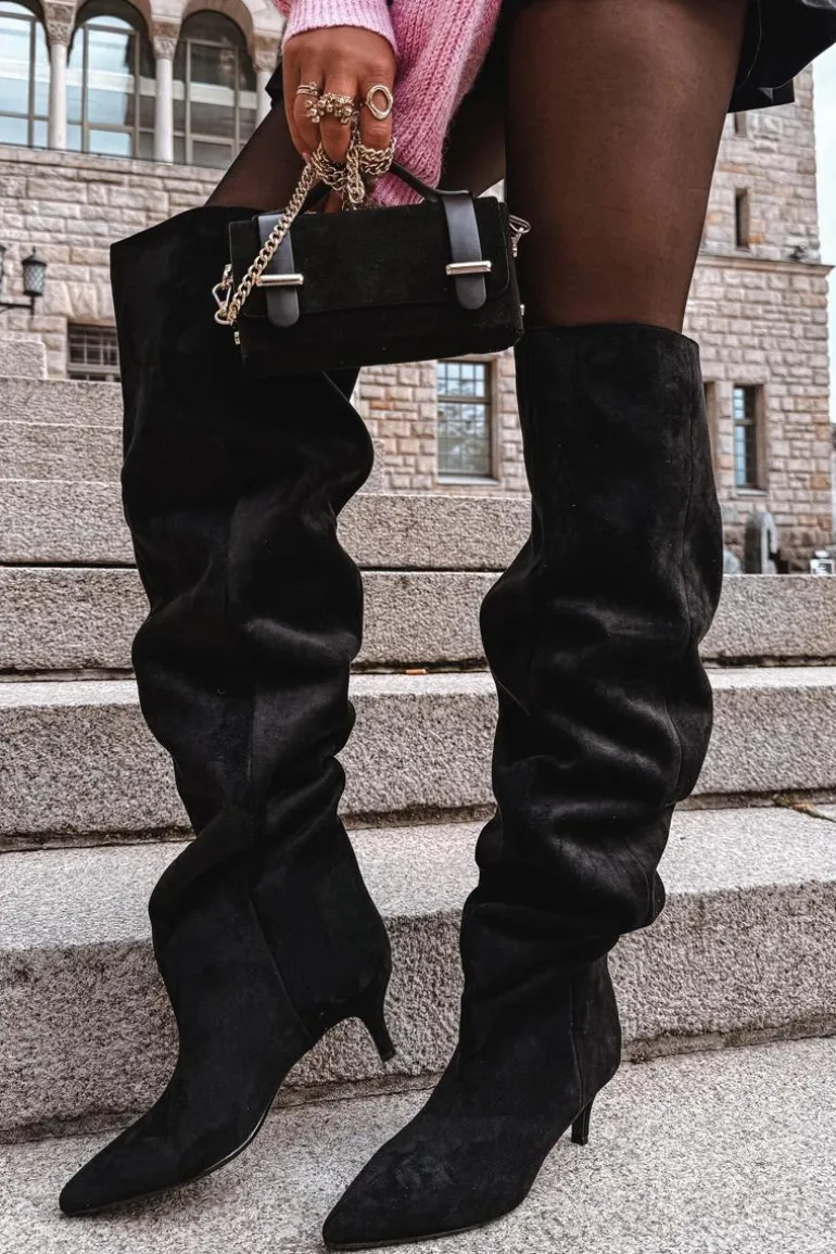 Wsuwane Kozaki Damskie Na Szpilce Czarne Ysolienne