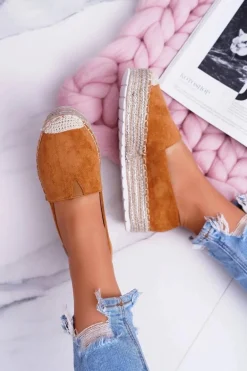 Wsuwane Zamszowe Espadryle Camel Mariako