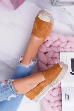 Wsuwane Zamszowe Espadryle Camel Mariako