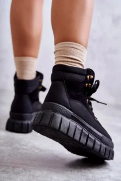 Wygodne Botki Na Platformie Czarne Sanchio