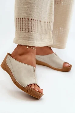 Wygodne Klapki Damskie Na Koturnie Inblu NG000002 Beżowe