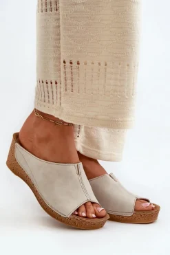 Wygodne Klapki Damskie Na Koturnie Inblu NG000002 Beżowe