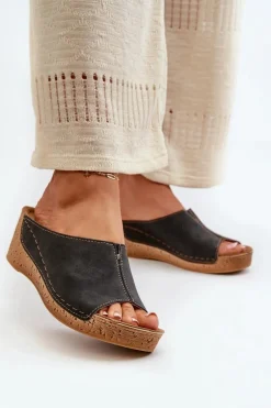 Wygodne Klapki Damskie Na Koturnie Inblu NG000002 Czarne