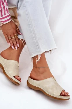 Wygodne Klapki Damskie Na Koturnie Złote Claribelle