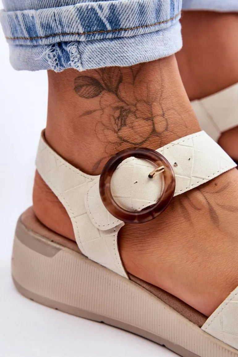 Wygodne Sandały Na Koturnie Beżowe Menaro