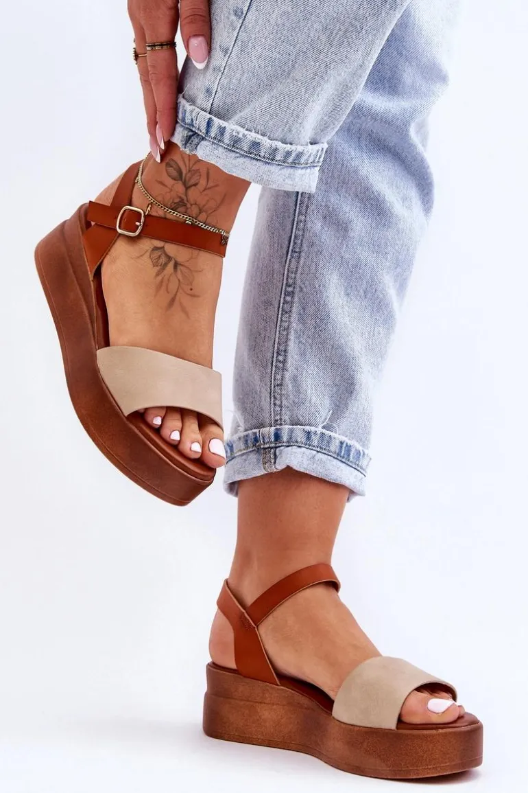 Wygodne Skórzane Sandały Na Koturnie Beżowo-Brązowe Tifena