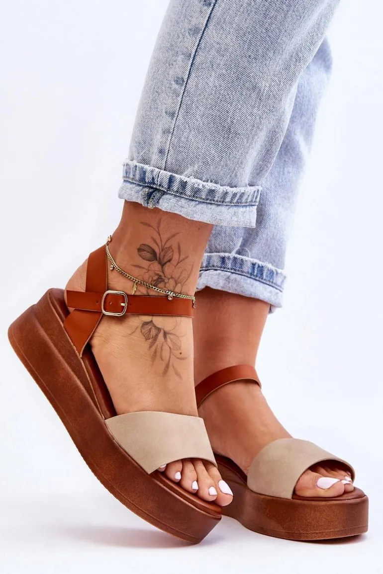 Wygodne Skórzane Sandały Na Koturnie Beżowo-Brązowe Tifena