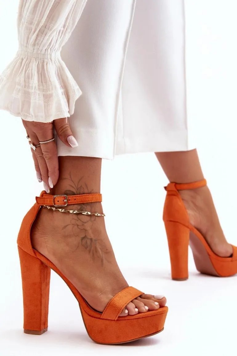 Wygodne Zamszowe Sandały Na Wysokim Słupku Pomarańczowe Essence