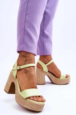 Wygodne Zamszowe Sandały Na Masywnym Słupku Jasnozielone Elishia