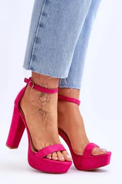 Wygodne Zamszowe Sandały Na Wysokim Słupku Fuksja Essence