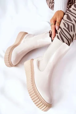 Wysokie Lakierowane Botki Na Platformie Beżowe Sereia