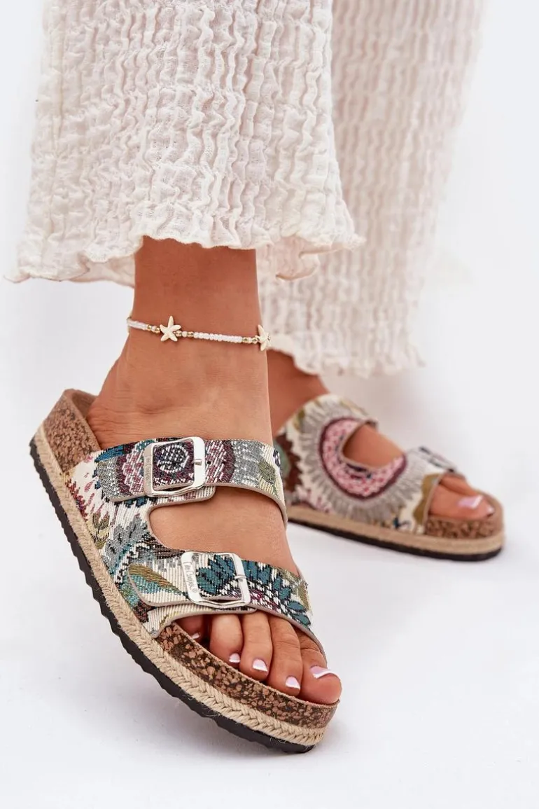 Wzorzyste Klapki Damskie Na Korkowej Platformie Z Klamrami Lee Cooper LCW-25-35-3483L Multikolor