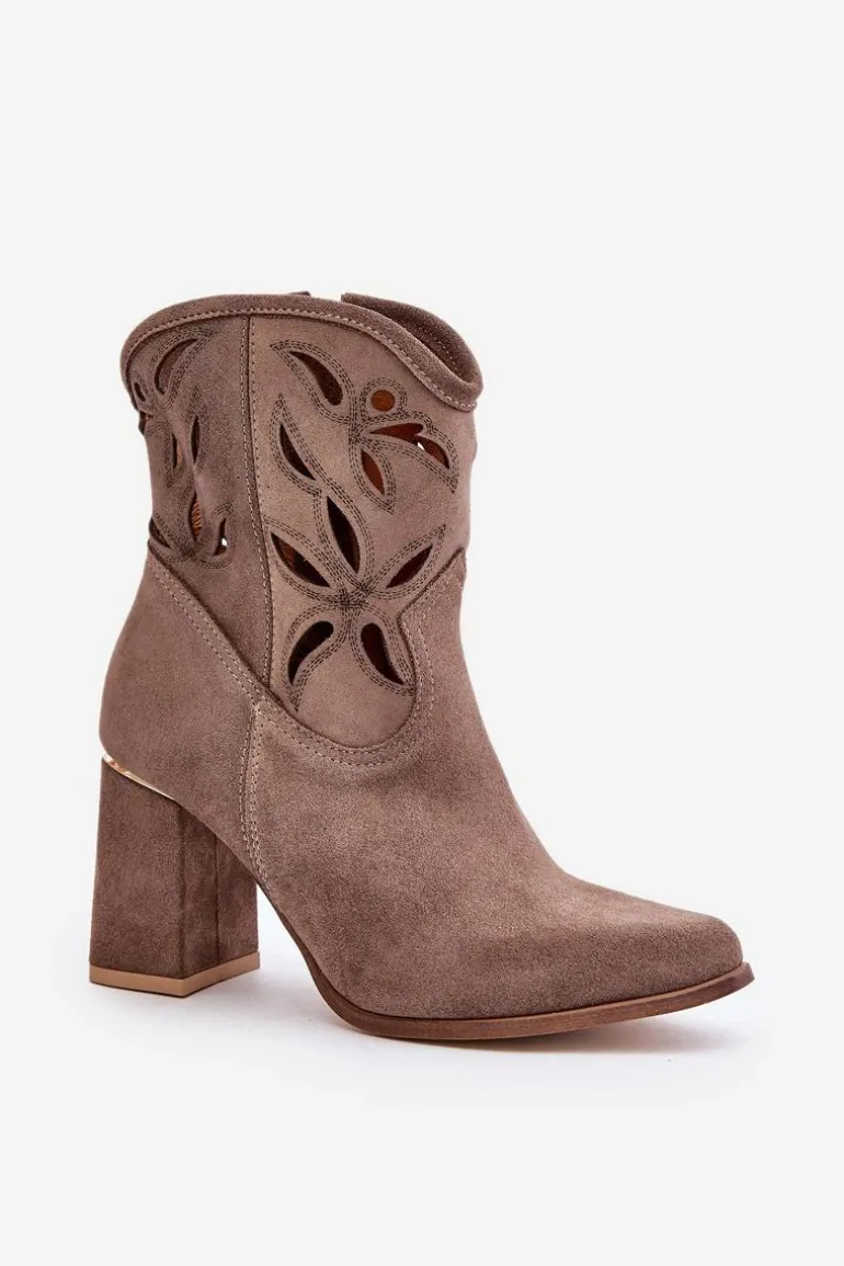 Zamszowe Ażurowe Botki Na Słupku Lewski 3629 Ciemnobeżowe