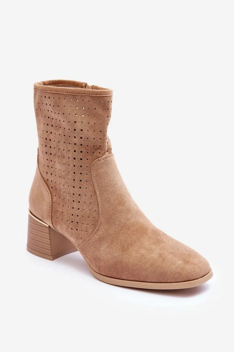 Zamszowe Ażurowe Botki Na Obcasie Ciemnobeżowe Perale